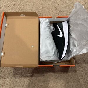 New Nike Revolution 5 size 11